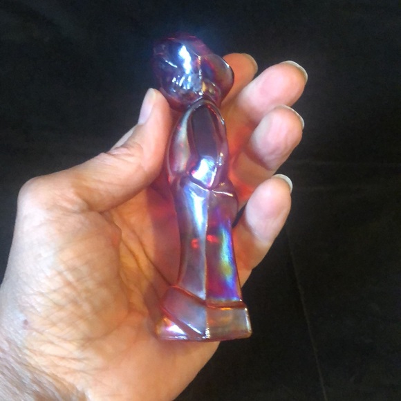 Carnival glass boy in overalls 4” marked “H” and 8 excellent VTG condition - Picture 3 of 8